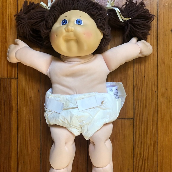 Vintage Cabbage Patch doll by Xavier Roberts 1985 - Picture 8 of 9